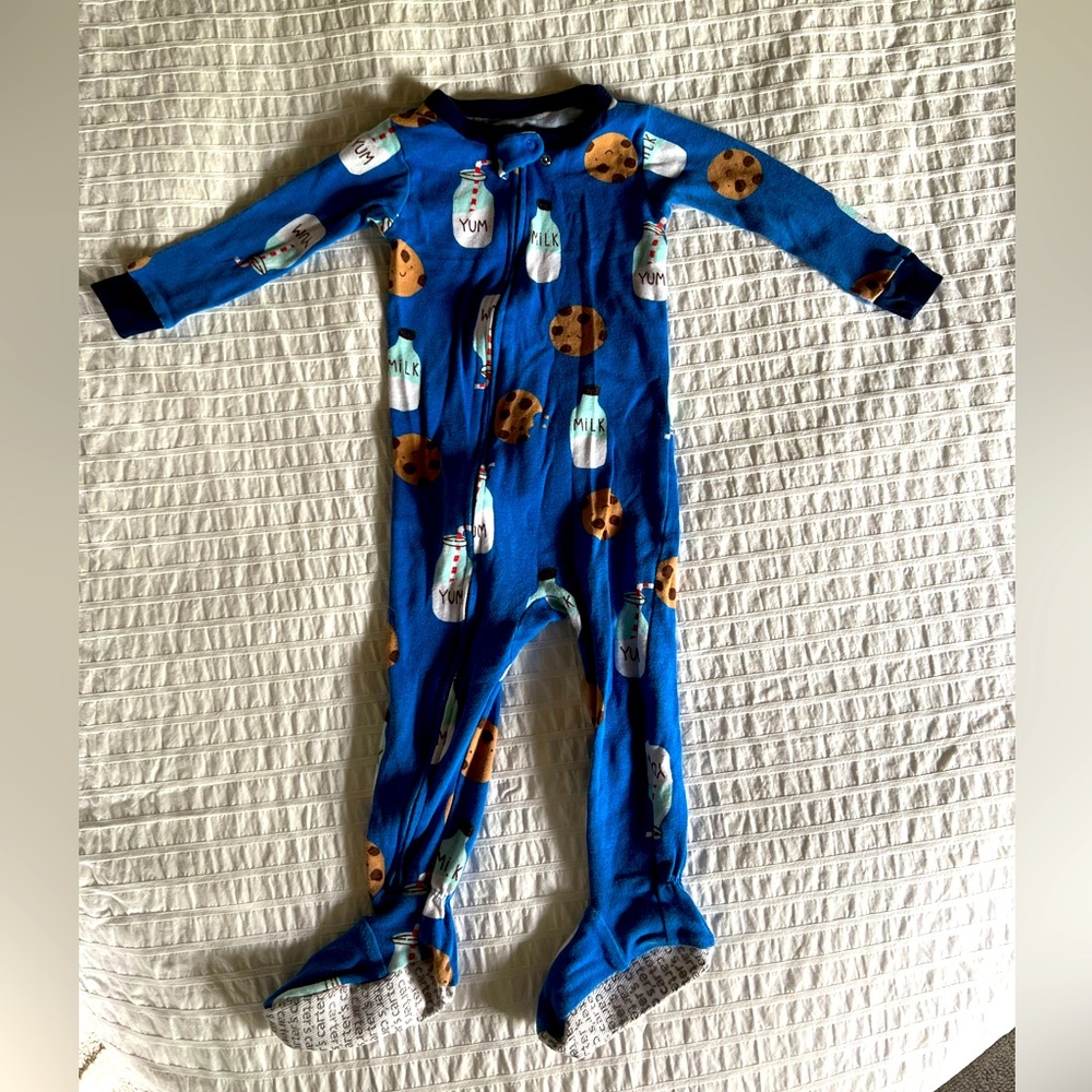 Carters 18 mo footed sleep and play